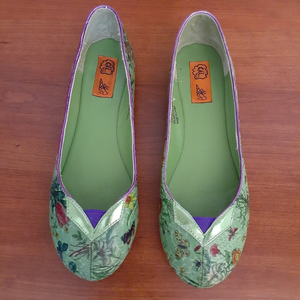 Chi by Carlos Falchi Floral Flats - Picture 6 of 11